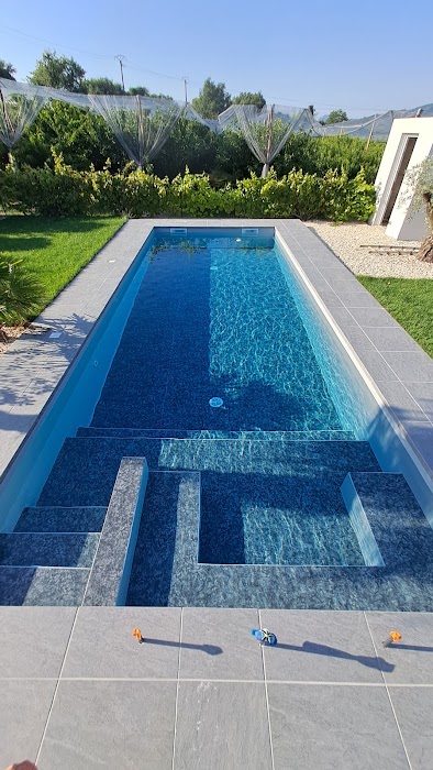 Travail de qualité pour une piscine - Photo 2