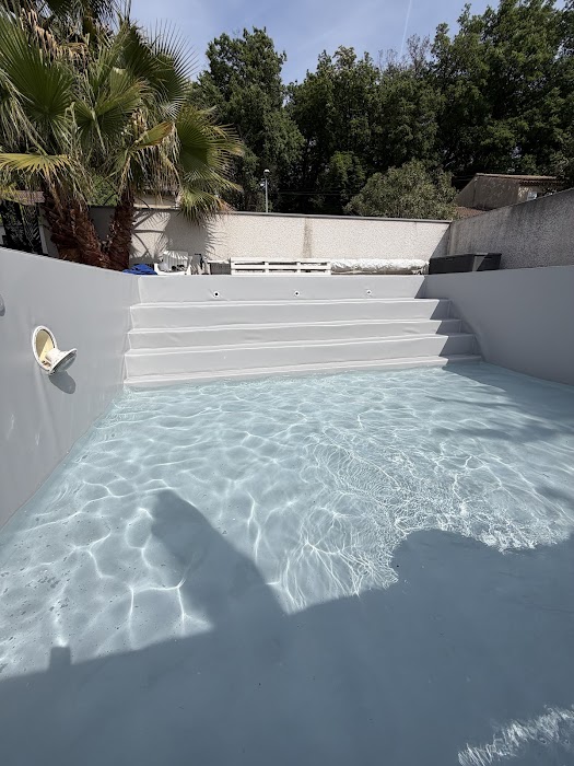 Pose de liner pour piscine