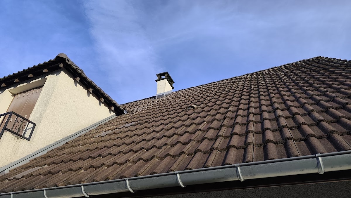 Rénovation d'une toiture en tuiles