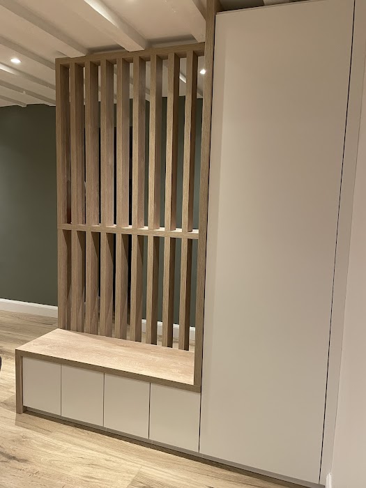 Aménagement d'une buanderie et hall d'entrée - Photo 2