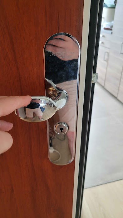 Intervention rapide pour porte claquée - Photo 1
