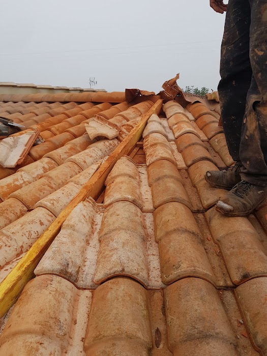 Remplacement de faîtière à Tonnay-Charente
