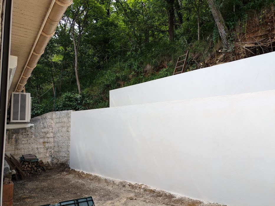 Construction d'un mur de soutènement