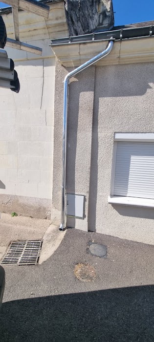 Réparation de fuites sous-gouttières