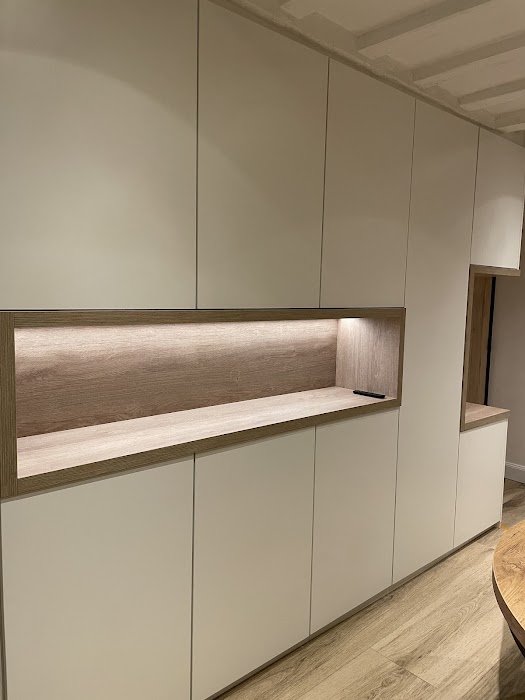 Aménagement d'une buanderie et hall d'entrée