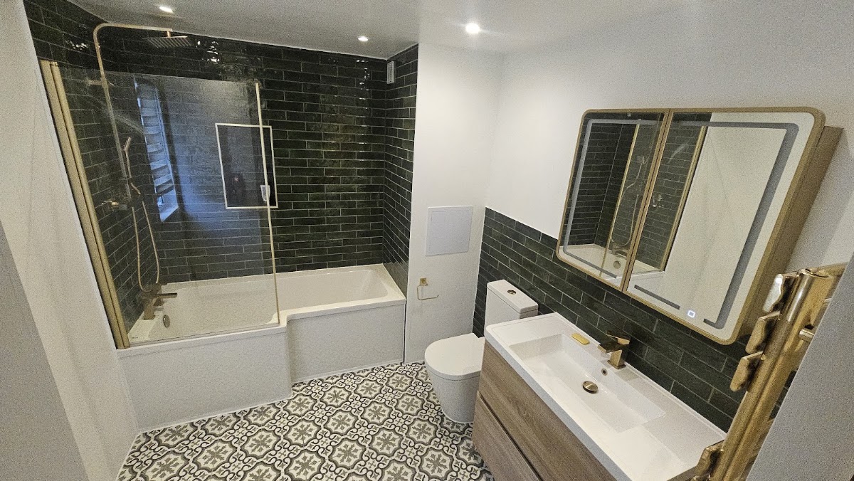 Complete Bathroom Renovation - Photo 3
