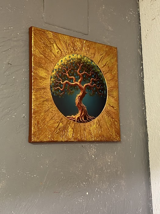 Exposition des œuvres en pigments d'ocre